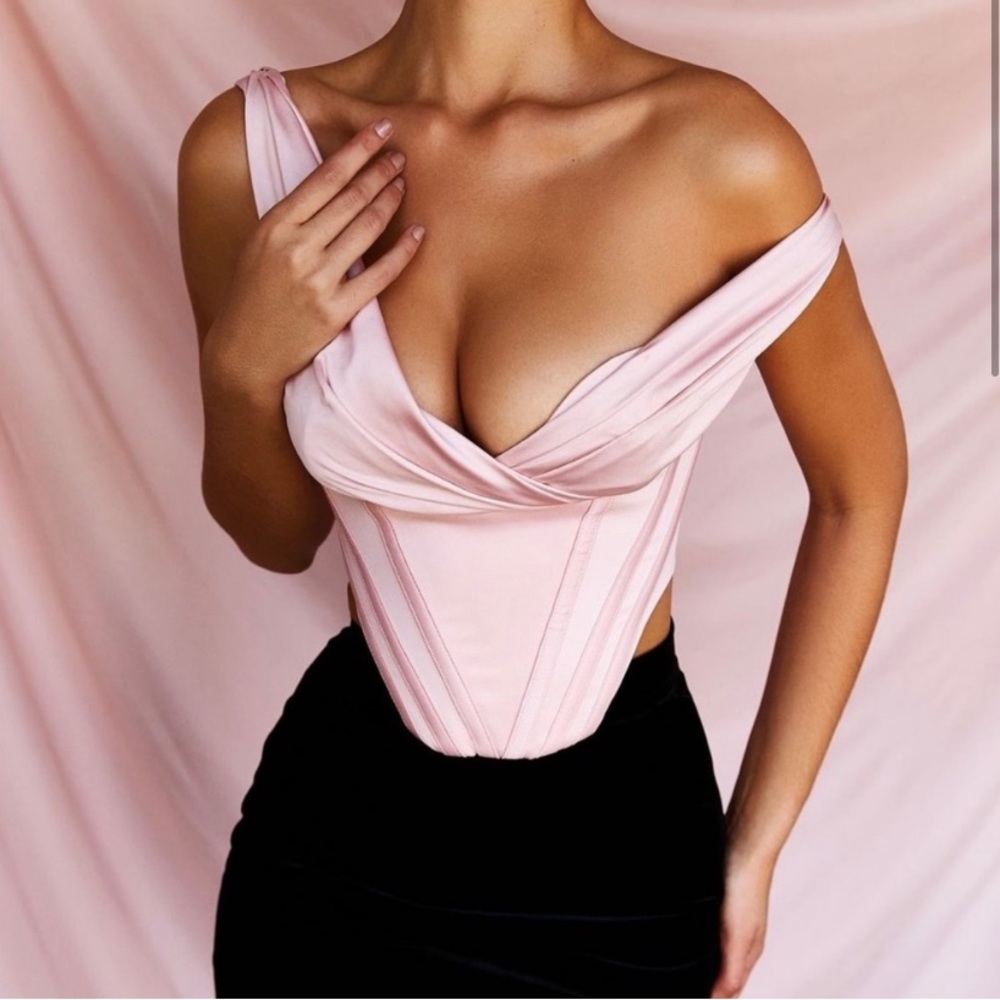 HOUSE OF CB BLUSH CORSET